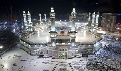 12-nights-3-star-april-umrah-package